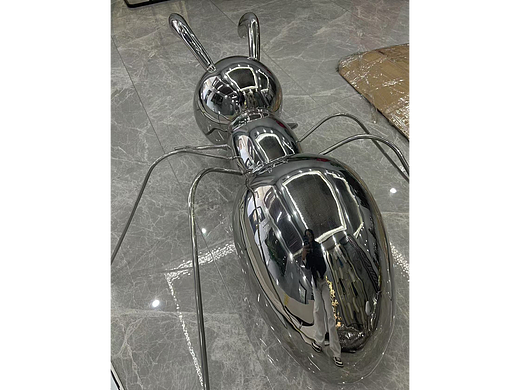不锈钢大蚂蚁雕塑