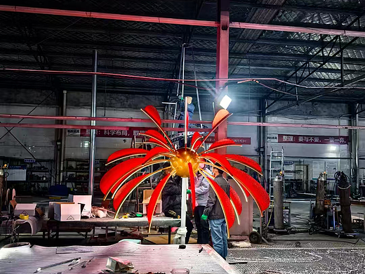 烟花美陈装置制作完成