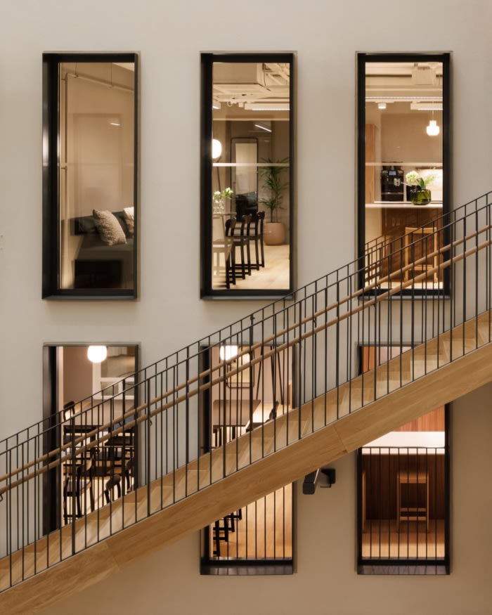 设计通过将工作空间与共享设施无缝融合来优先考虑用户体验