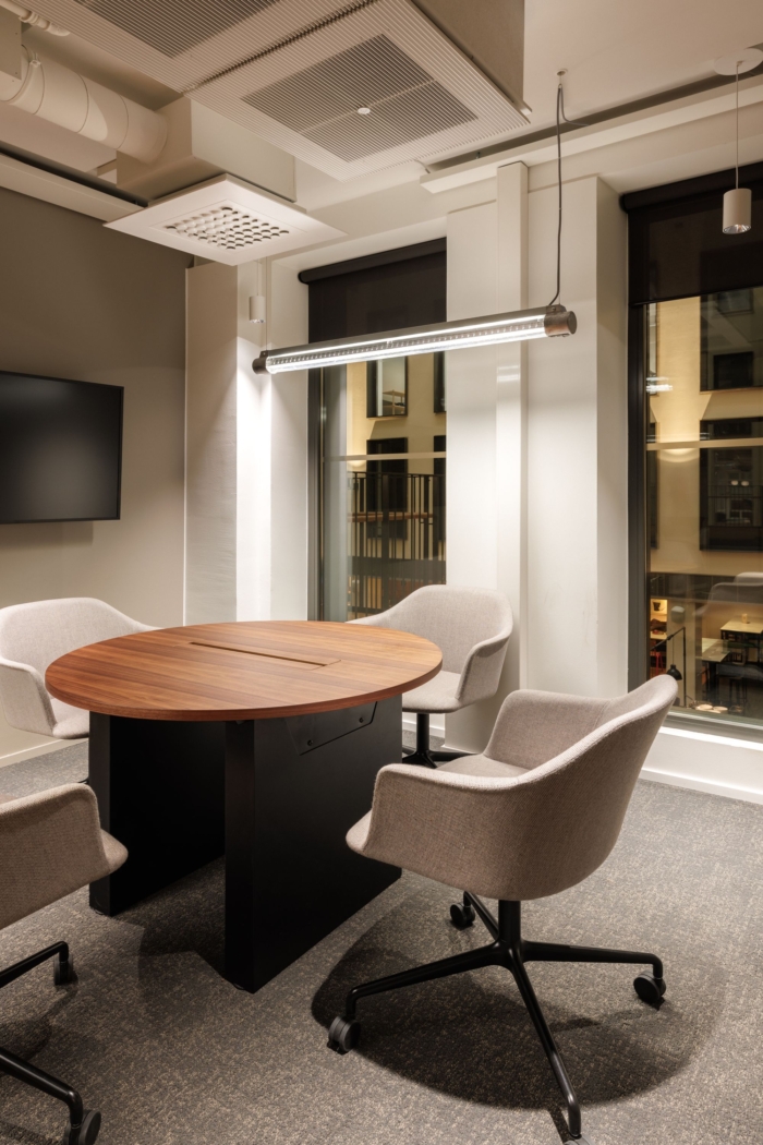 设计通过将工作空间与共享设施无缝融合来优先考虑用户体验