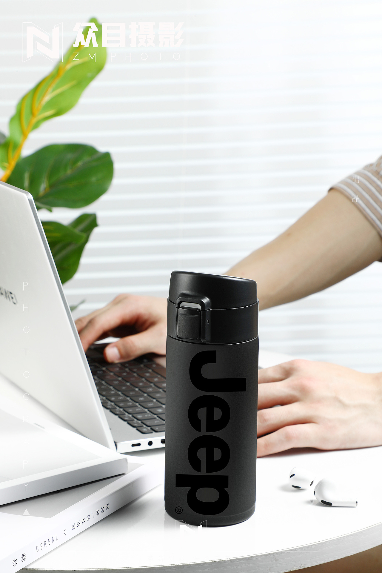 JEEP | 水杯拍摄 ✖ 众目摄影 |