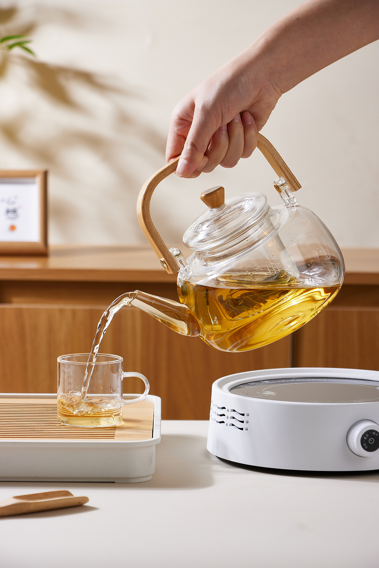 电商玻璃茶壶产品拍摄 原图直出（图ZMzgyMjAwMjA0） - 产品摄影 - 站酷设计师摄影师欧阳原创素材 - 站酷ZCOOL