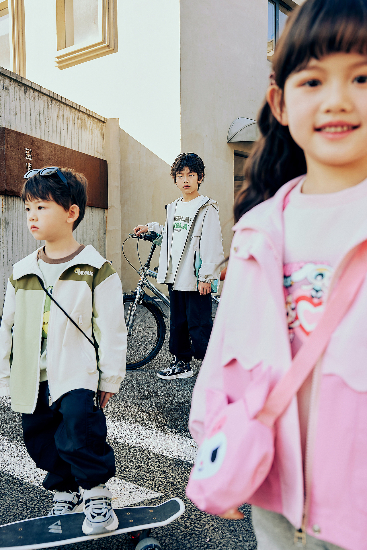 潮牌童装/卡凡（图ZMzgyMjMyNTQw） - 人像摄影 - 站酷设计师卡凡李大晚原创素材 - 站酷ZCOOL