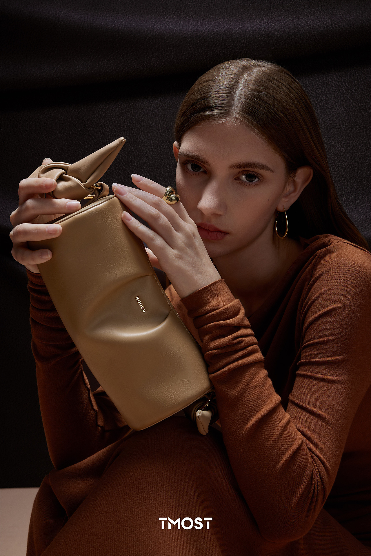 女包形象拍摄 | 我们为红谷拍摄的质感主题形象片（图ZMzgyMjY3NzY4） - 人像摄影 - 站酷设计师TMOST电商视觉原创素材 - 站酷ZCOOL
