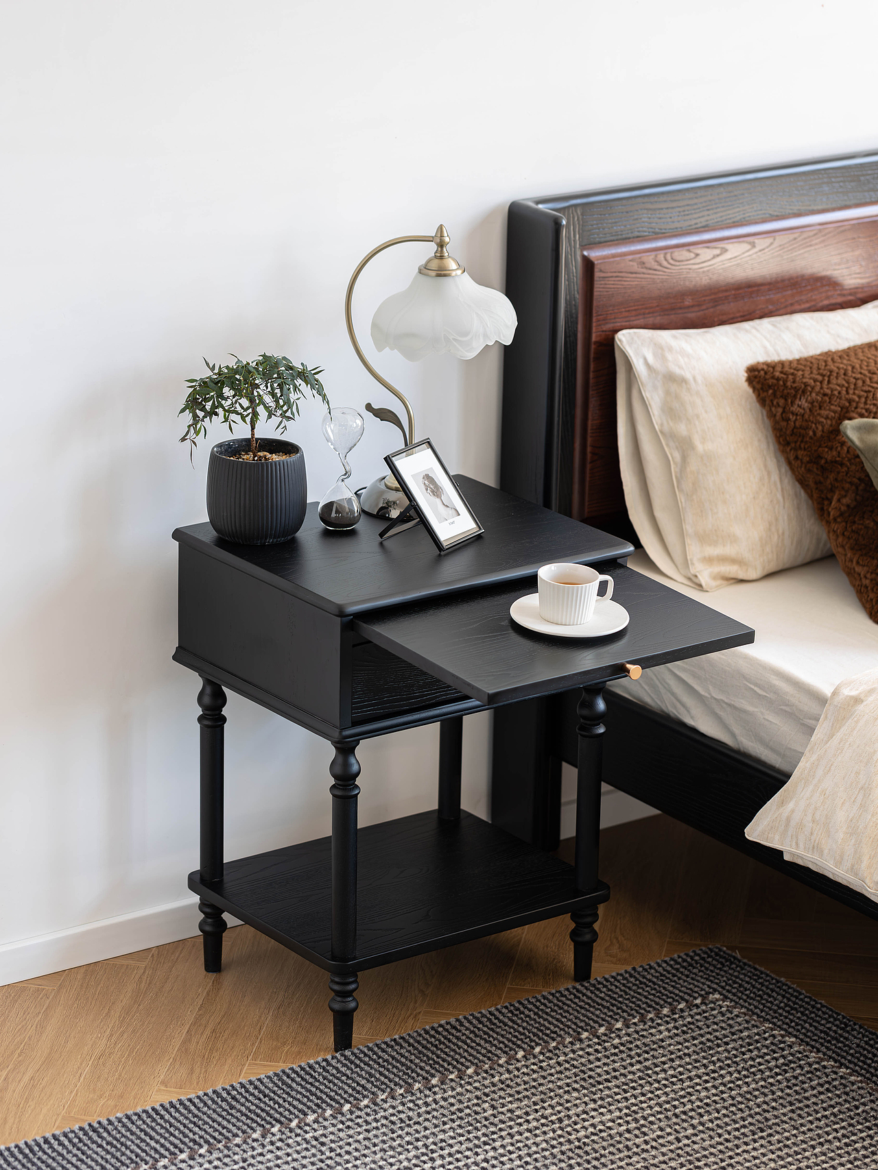 2024拍摄 床 床头柜 餐桌 书桌 凳子 椅子 !