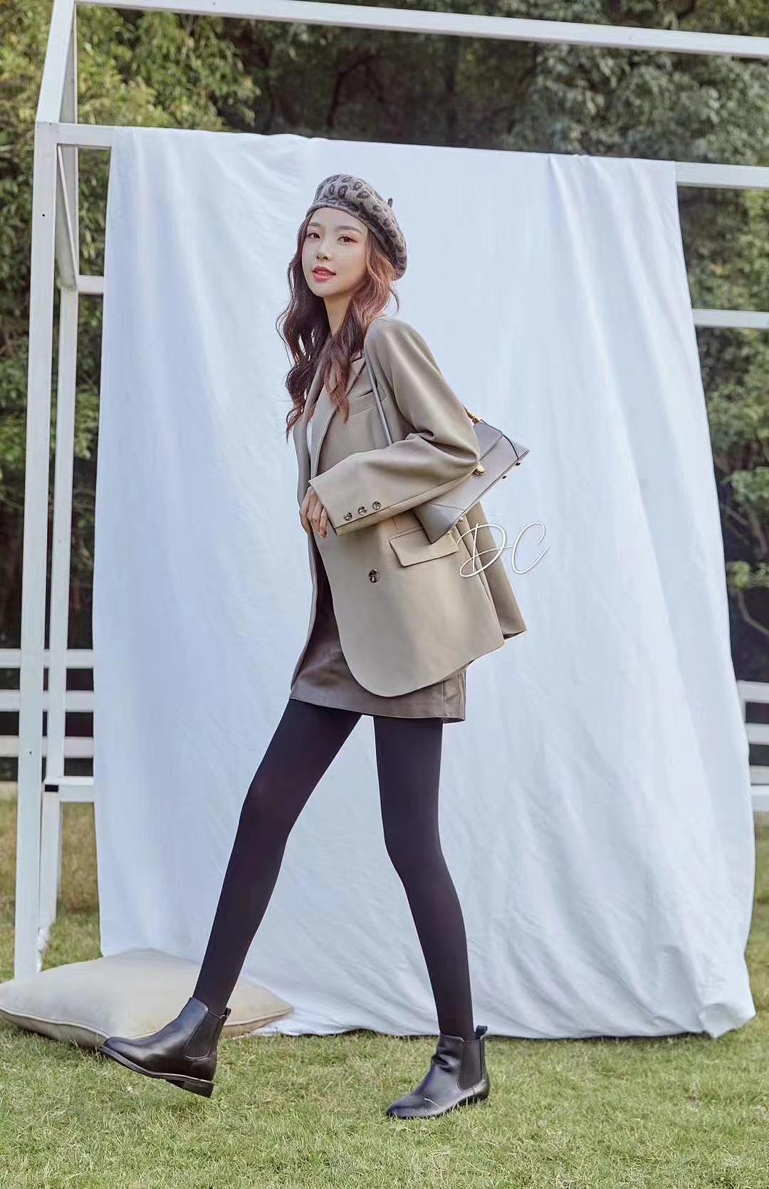 义乌青口春夏款新品模特拍照，大橙摄影模特拍摄服务