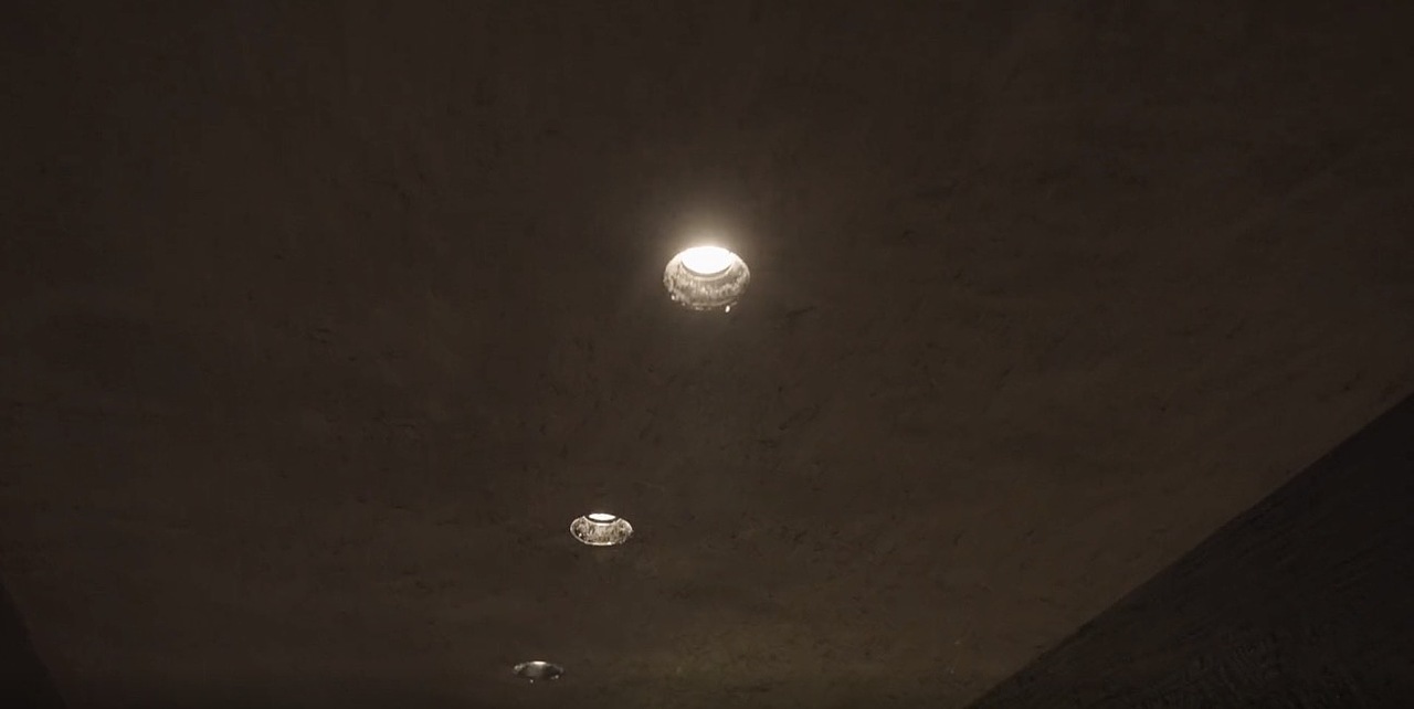 △浇筑楼板时预留好的内嵌灯孔