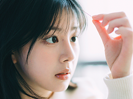好巧啊，你也来看美女