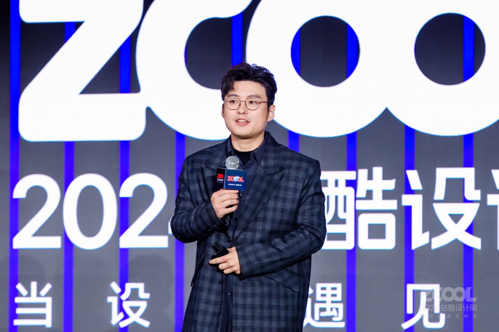 耗时9个月的AIGC官司胜诉，土豆人现场回应｜2024站酷设计周回顾（图ZMTQ5NzgwNDg=） - 资讯 - 站酷设计师站酷设计周原创素材 - 站酷ZCOOL