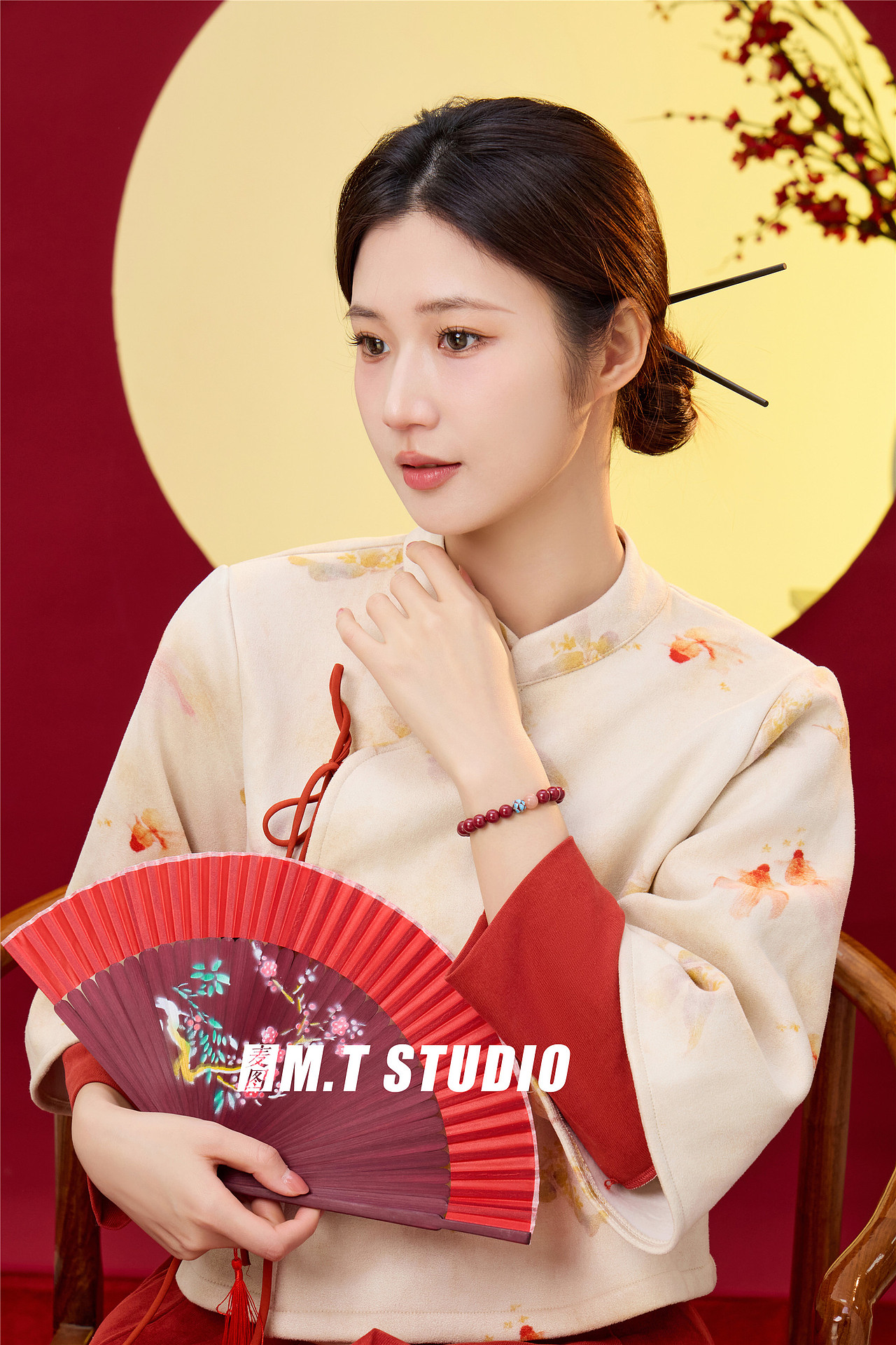 朱砂饰品 朱砂手链模特拍摄 喜庆朱砂首饰饰品模特拍照