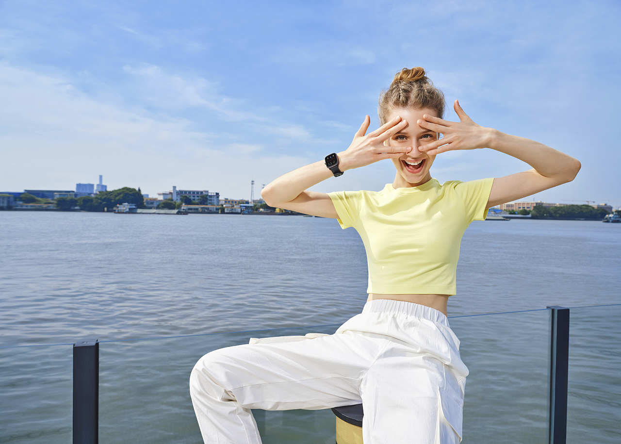 产品摄影 | 为华米拍摄一组高质感形象大片（图ZMzgyNDcyNDky） - 产品摄影 - 站酷设计师TMOST产品拍摄原创素材 - 站酷ZCOOL