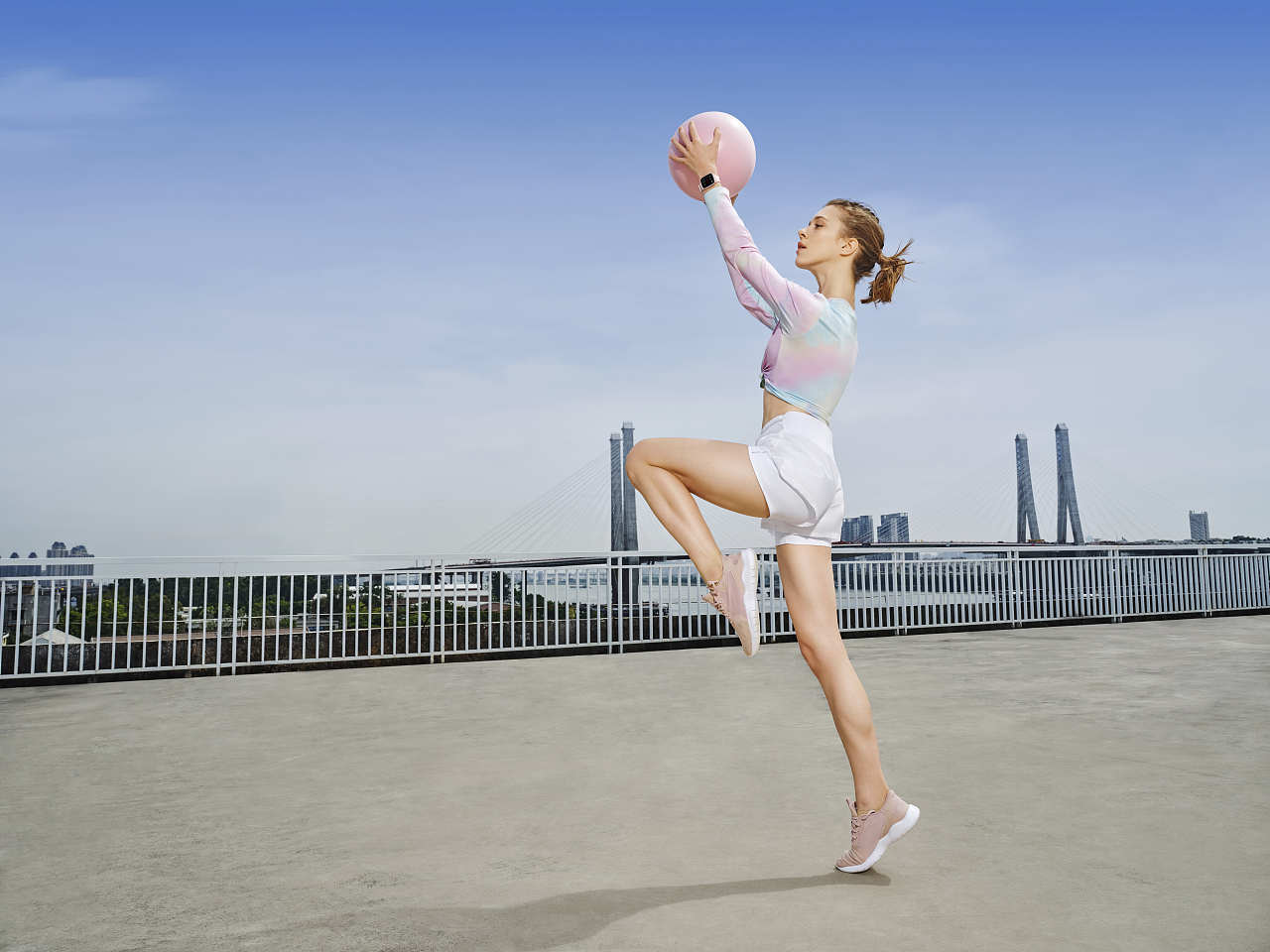 产品摄影 | 为华米拍摄一组高质感形象大片（图ZMzgyNDcyNTA4） - 产品摄影 - 站酷设计师TMOST产品拍摄原创素材 - 站酷ZCOOL