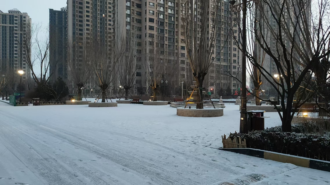 🌨️❄️【雪后静谧,城市冬日童话】❄️🌨️