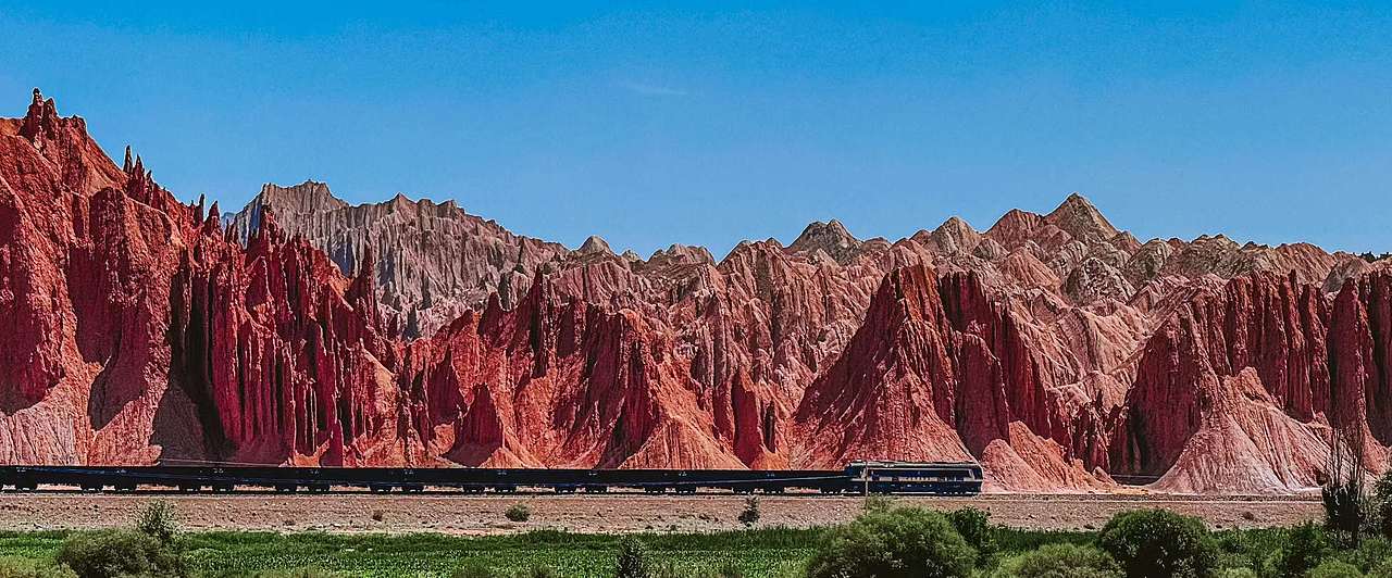 【行摄新疆】VITURE Pro XR：开启视界奇幻之旅（图ZMzgyNjA4NjU2） - 产品摄影 - 站酷设计师真知眼企业管理原创素材 - 站酷ZCOOL