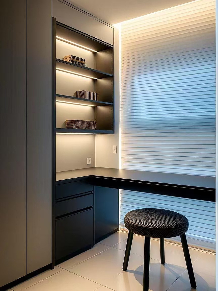 不仅提供舒适的睡眠区，还能轻松变身休闲区或阅读角落