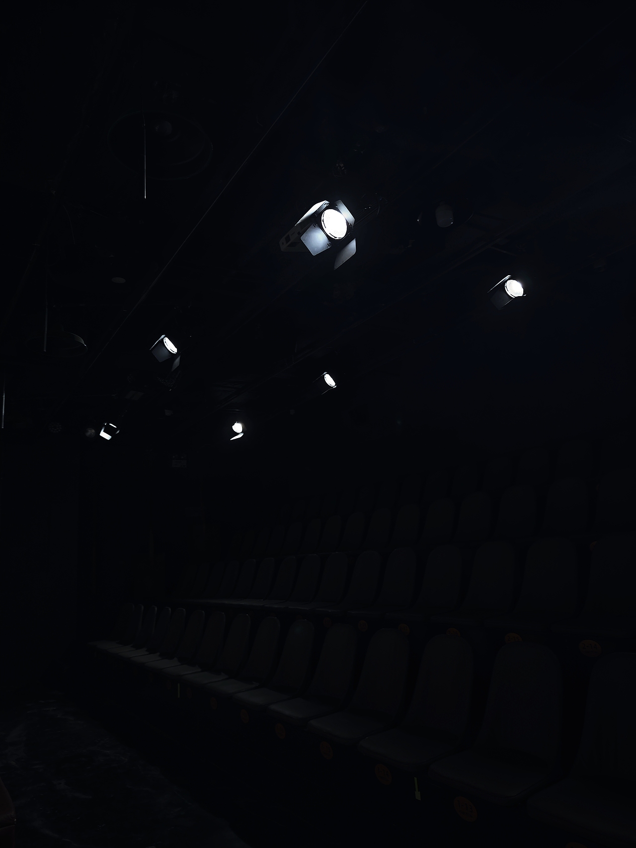 生活不止有黑与白