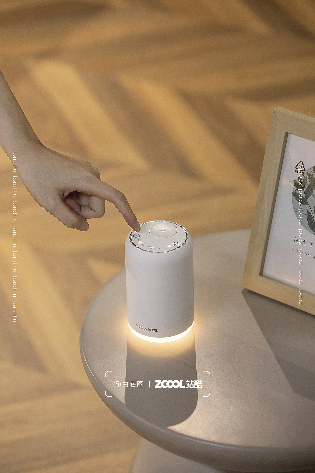 随手拍丨Scilla Rose香薰（图ZMzgyNzI3NDM2） - 产品摄影 - 站酷设计师白底图原创素材 - 站酷ZCOOL