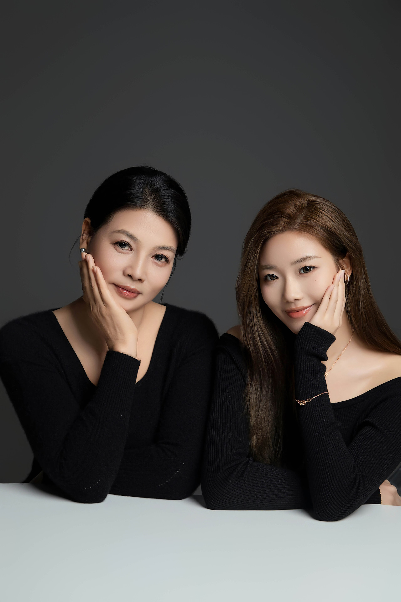 锦上繁花亲子肖像（图ZMzgyNzM3MDA0） - 人像摄影 - 站酷设计师锦上繁花肖像摄影原创素材 - 站酷ZCOOL