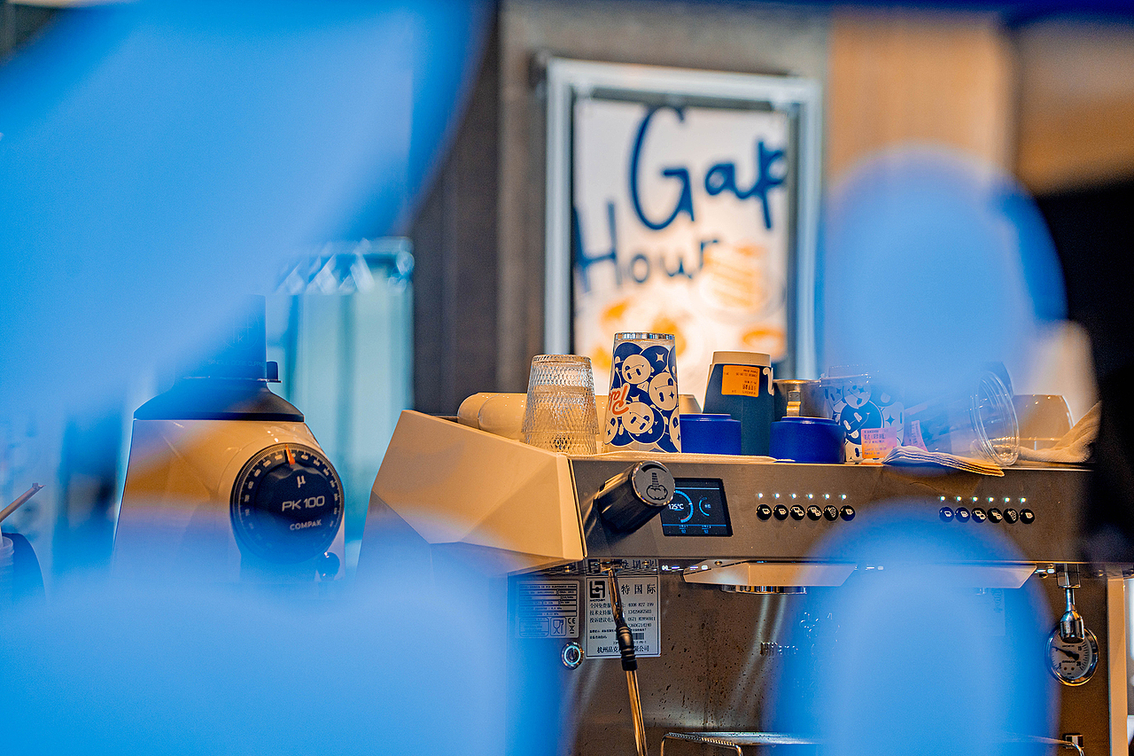 PAKKA / 品牌+空间 / 自营品牌升级设计（图ZMzgyNzQxNTI4） - 品牌 - 站酷设计师食設行也SERSEN原创素材 - 站酷ZCOOL