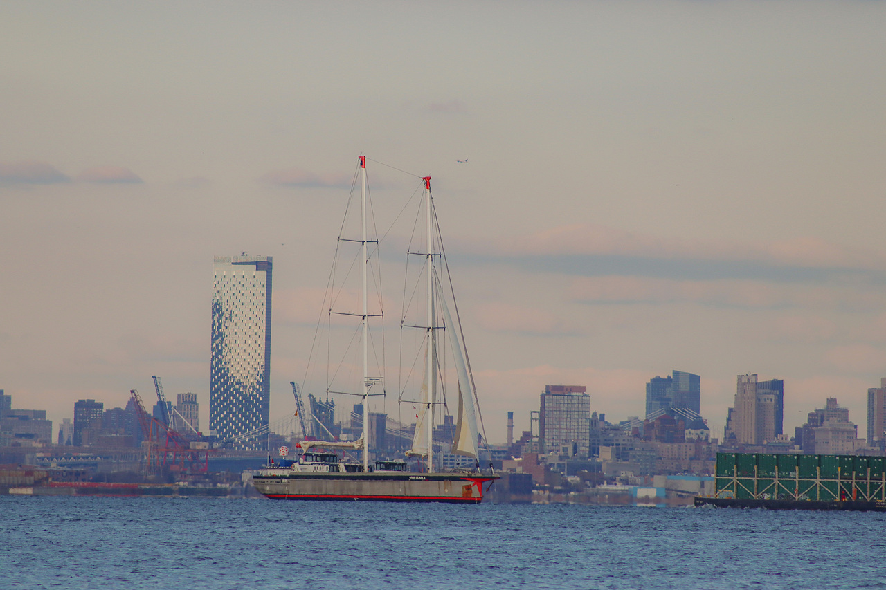 黄昏下的曼哈顿世贸中心天际线