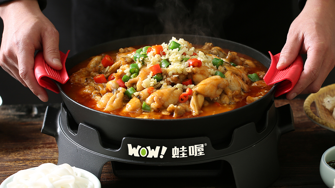 餐饮品牌设计 | 蛙喔.炭烧牛蛙品牌升级设计(图ZMzgzMDM0NDI4) - 品牌 - 站酷设计师康康_KK原创素材 - 站酷ZCOOL