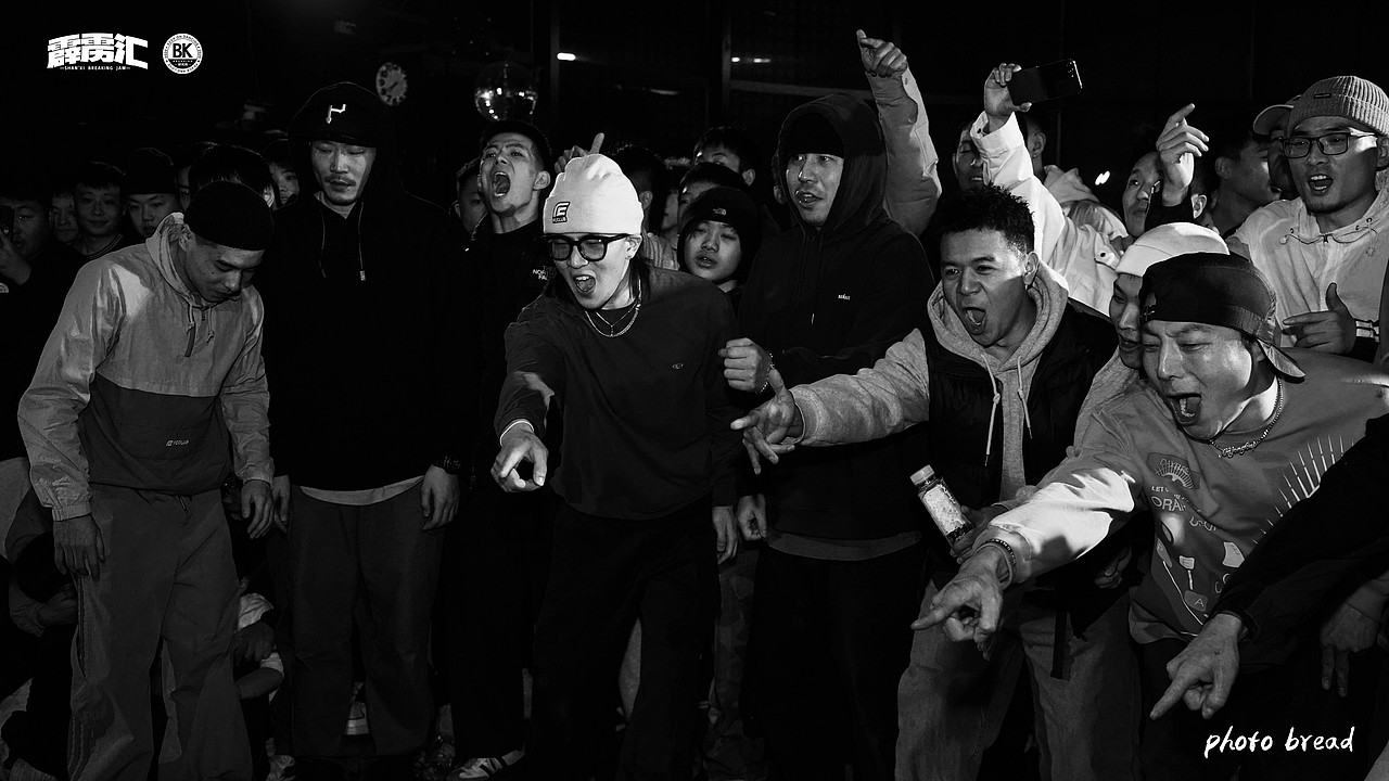西安2024《霹雳汇》下（图ZMzgzMDM2MDgw） - 时尚/艺术摄影 - 站酷设计师aka面包Bread原创素材 - 站酷ZCOOL