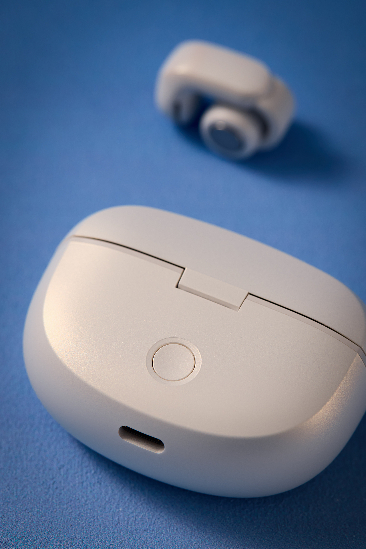 Bose Open Earbuds Ultra（图ZMzgzMTEyNzYw） - 产品摄影 - 站酷设计师之海原创素材 - 站酷ZCOOL