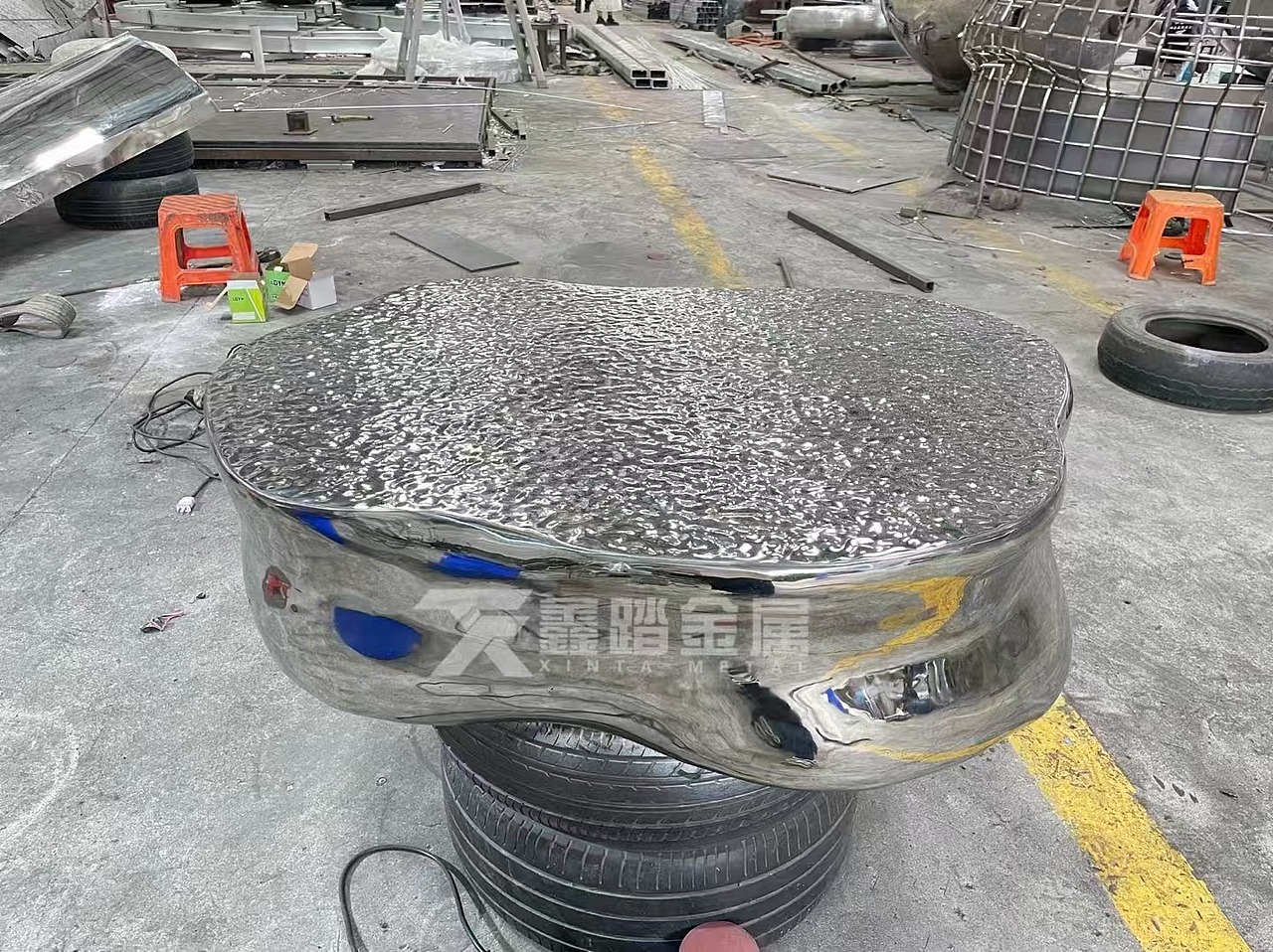 不锈钢树桩造型茶几 镜面不锈钢水波纹茶几(图ZMzgzMTM2MDIw) - 工艺品设计 - 站酷设计师w13927702320原创素材 - 站酷ZCOOL