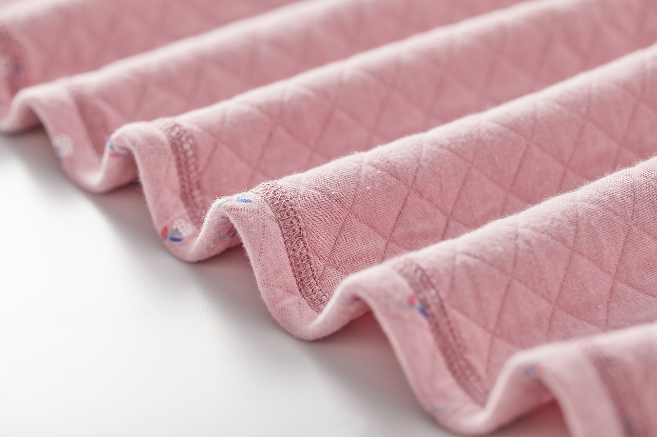 保暖衣夹棉开衫家居服冬季静物拍摄（图ZMzgzMjA5OTY0） - 产品摄影 - 站酷设计师康文斌原创素材 - 站酷ZCOOL