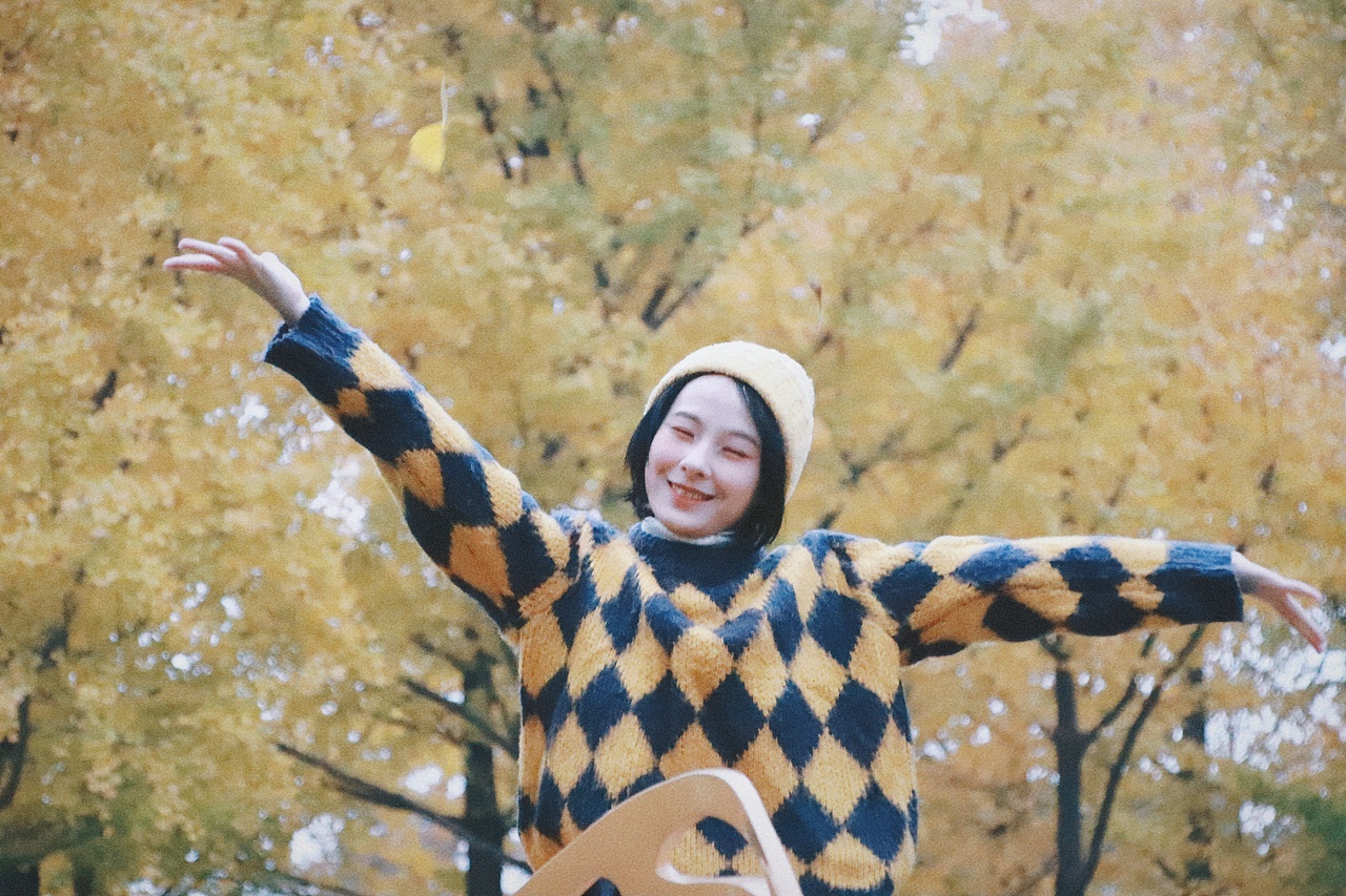 深秋的银杏大道