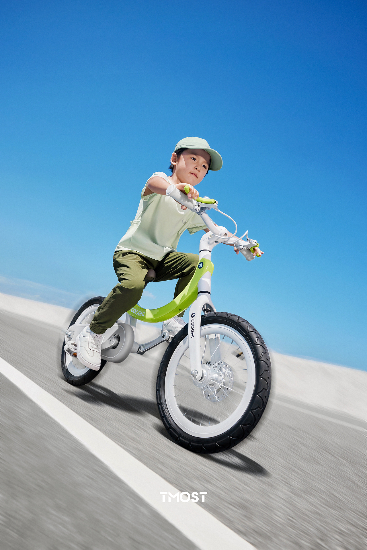 儿童产品拍摄 | 我们为酷骑全案制作的微笑车形象大片（图ZMzgzMjczNjIw） - 人像摄影 - 站酷设计师TMOSTKIDS原创素材 - 站酷ZCOOL