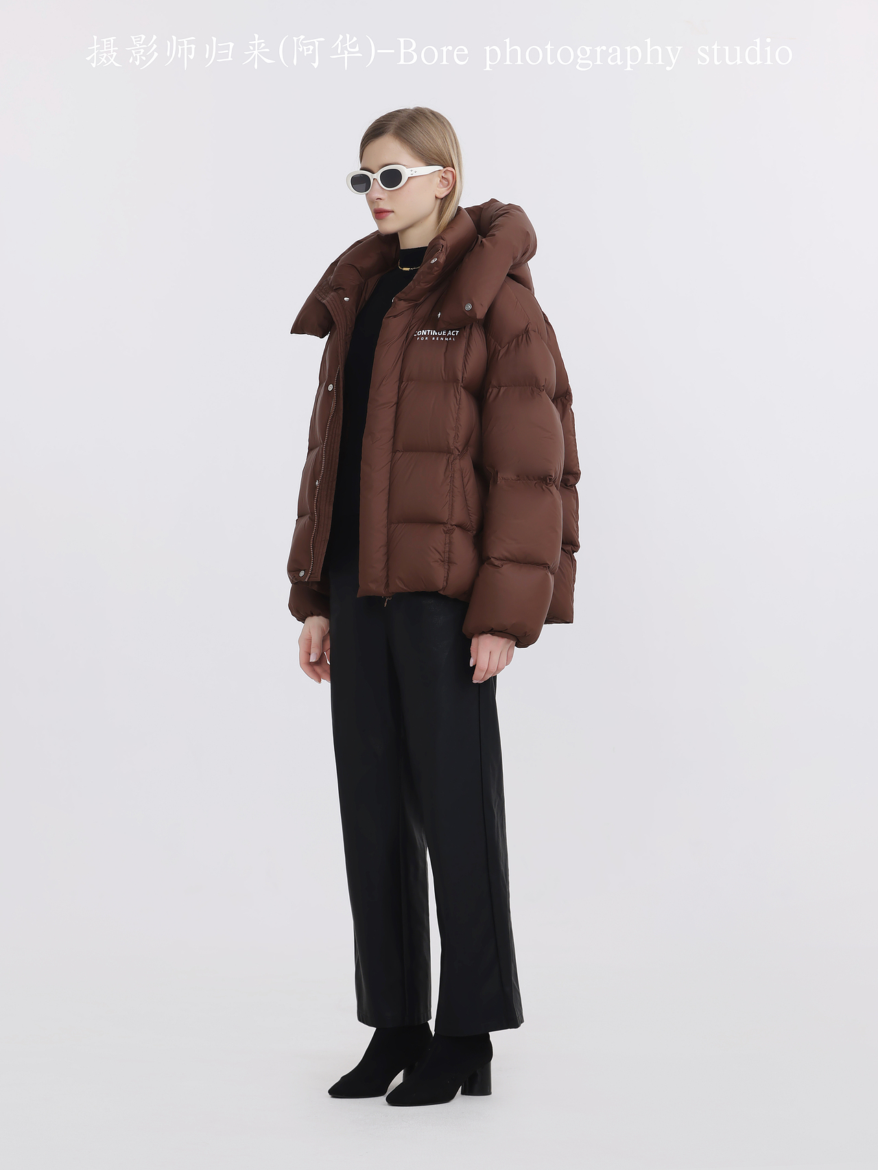 女外模羽绒服拍摄电商产品拍摄电商摄影LOOKBOOK极简风（图ZMzgzMjg5NDA4） - 人像摄影 - 站酷设计师般若商业摄影原创素材 - 站酷ZCOOL