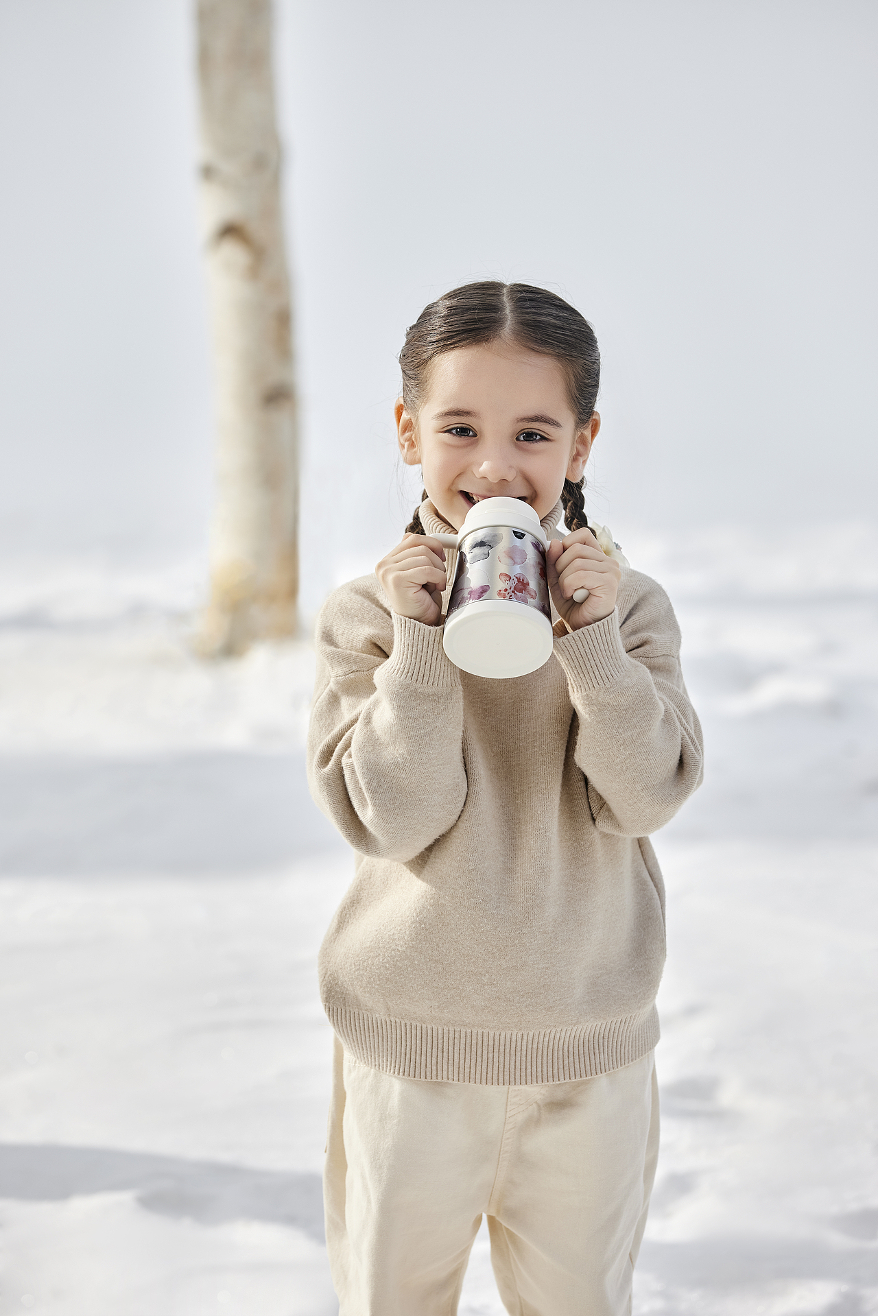 电商摄影｜BABY CARE 黑卡会员模拍（图ZMzgzMjk5MzA0） - 人像摄影 - 站酷设计师梦想是个导演原创素材 - 站酷ZCOOL