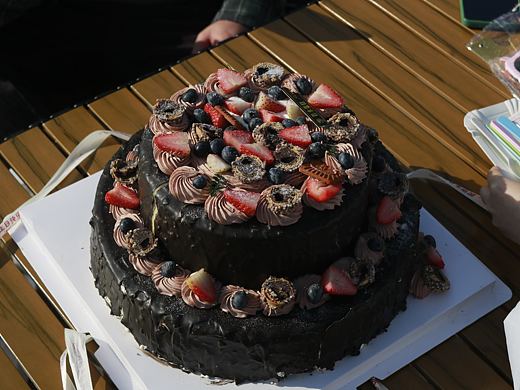 巧克力草莓蛋糕