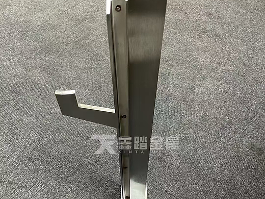 不锈钢工程立柱 不锈钢支架定做
