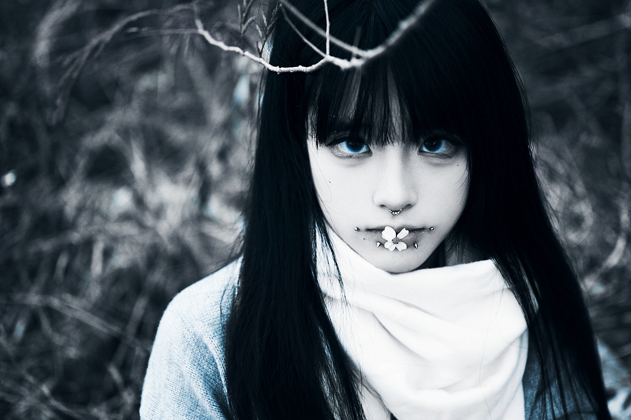 被禁锢的自由：灵魂的挣扎与解放（图ZMzgzNTY3MzI4） - 人像摄影 - 站酷设计师逍遥Yaro原创素材 - 站酷ZCOOL