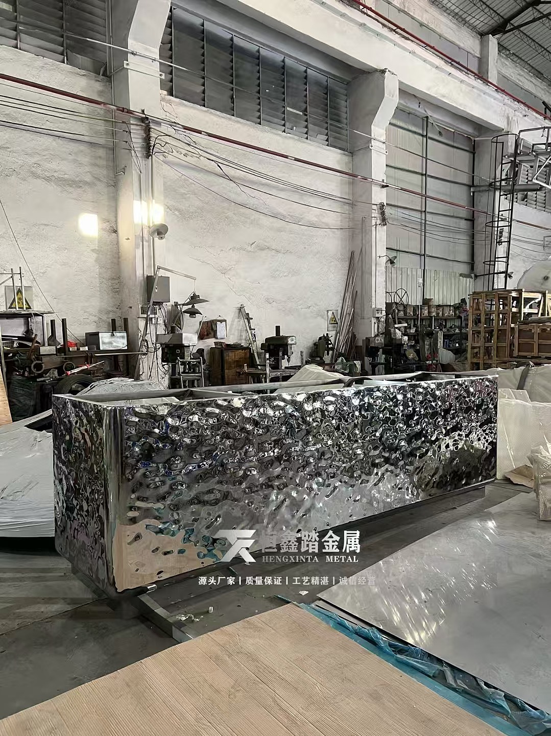 镜面水波纹吧台 室内大堂商务接待服务台定制(图ZMzgzNTgxMTE2) - 工艺品设计 - 站酷设计师w13927702320原创素材 - 站酷ZCOOL