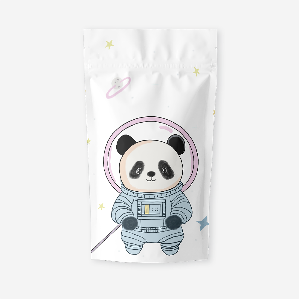 熊猫遨游在太空