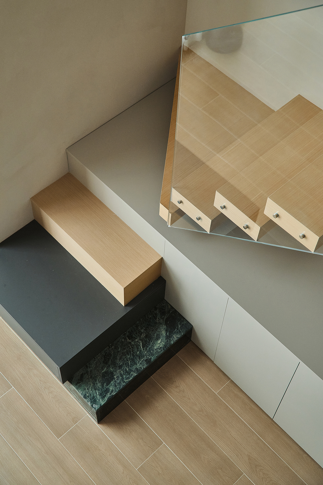 海归美眉一人居LOFT空间设计