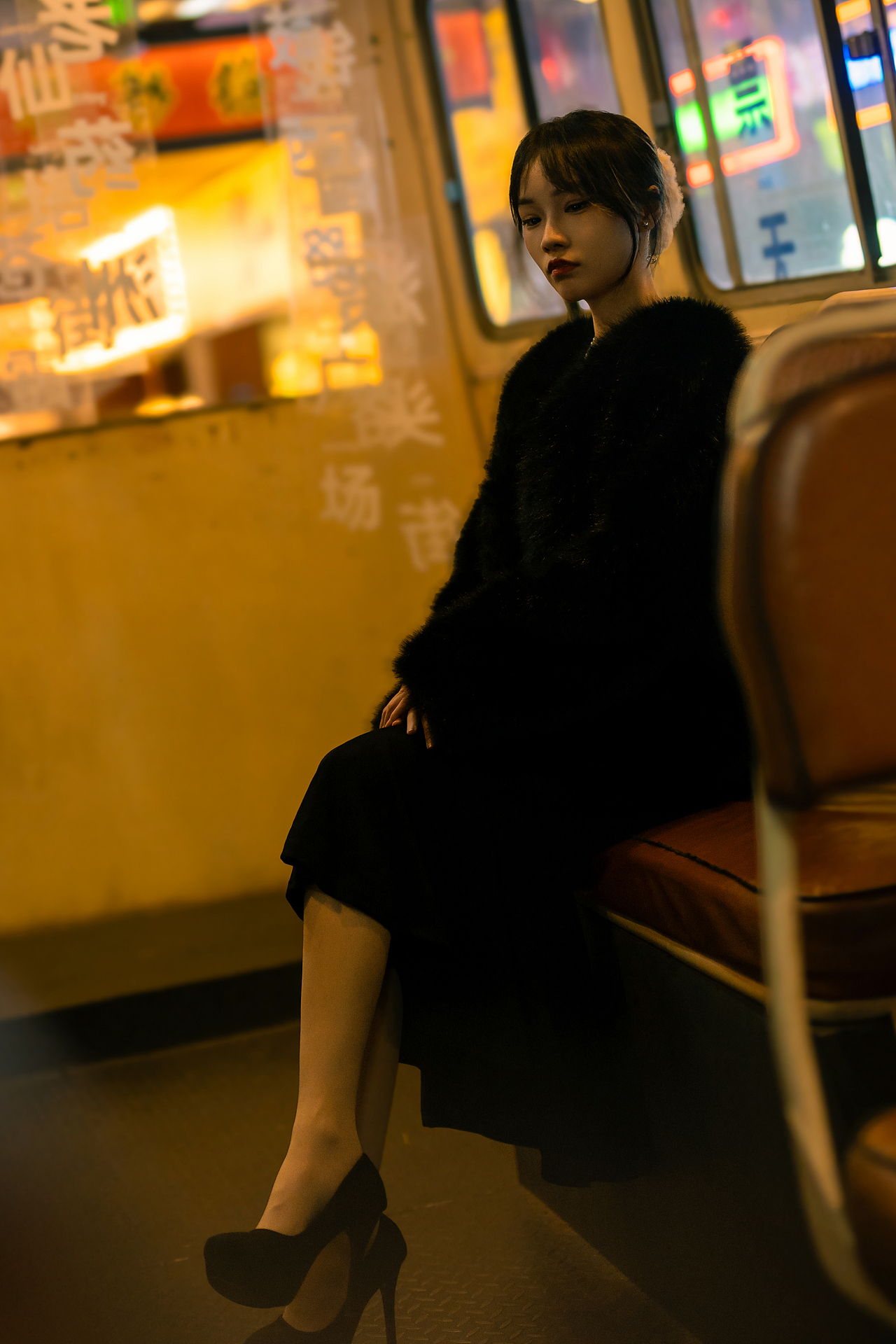 情绪人像丨《繁花梦影：复刻电视剧中的时尚与华丽》（图ZMzgzNjcwNjMy） - 人像摄影 - 站酷设计师莱叔叔原创素材 - 站酷ZCOOL