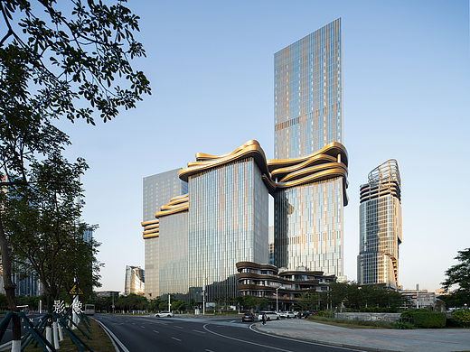 “天空之桥”珠海横琴铁建广场