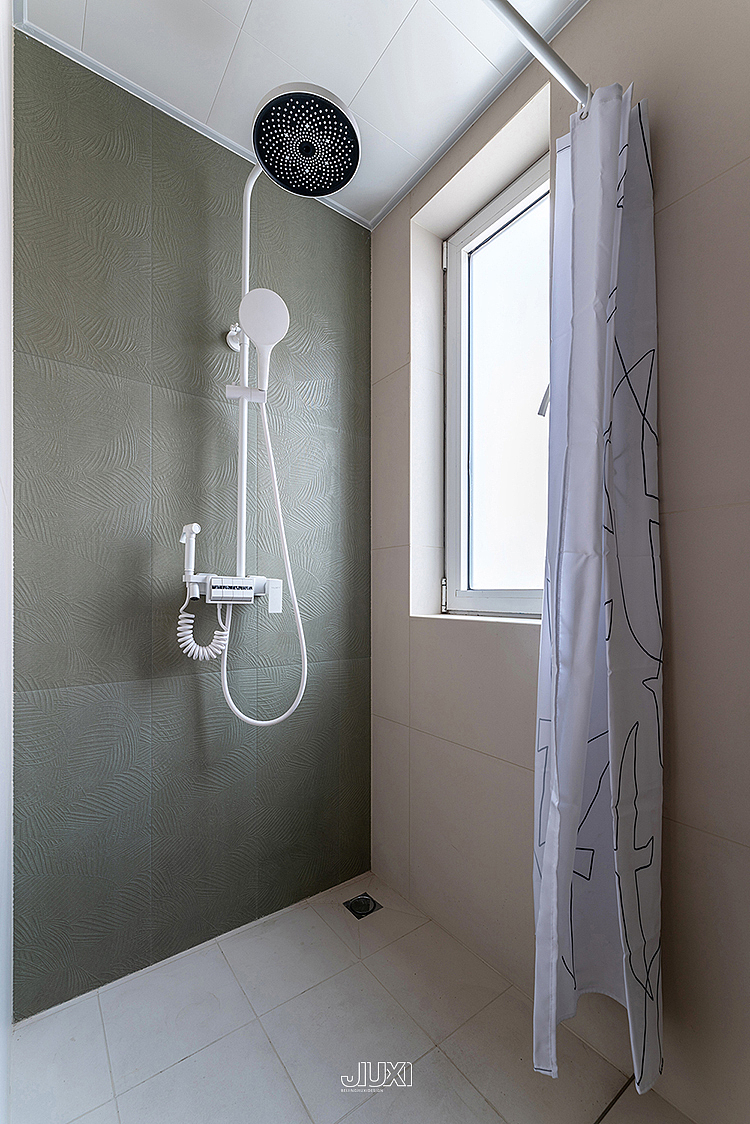 柠檬黄+墨绿奶油风，70㎡用弧形打造甜蜜双人居