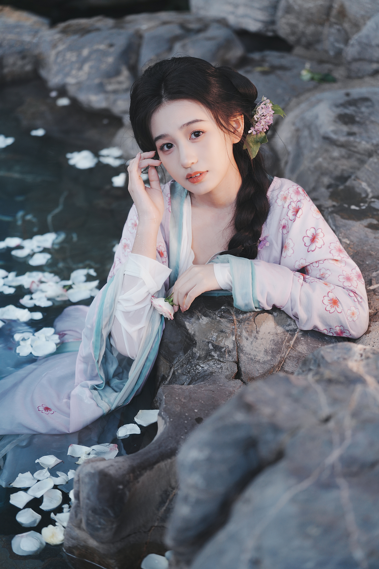 水中花（图ZMzgzODg1OTQ0） - 人像摄影 - 站酷设计师忱瑾子原创素材 - 站酷ZCOOL