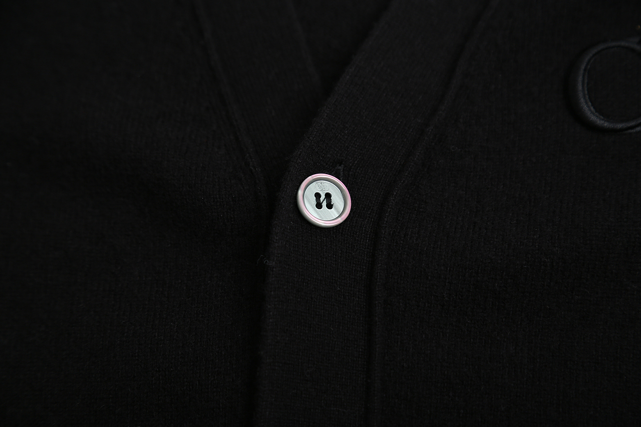 毛衣开衫拍摄修图