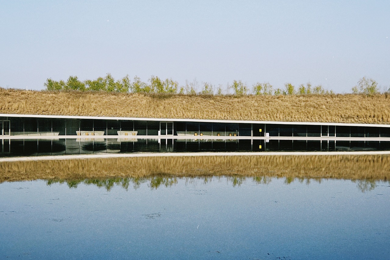 石上纯也 — 水上建筑（图ZMzg0MDU5MTAw） - 环境/建筑摄影 - 站酷设计师Cremaster原创素材 - 站酷ZCOOL