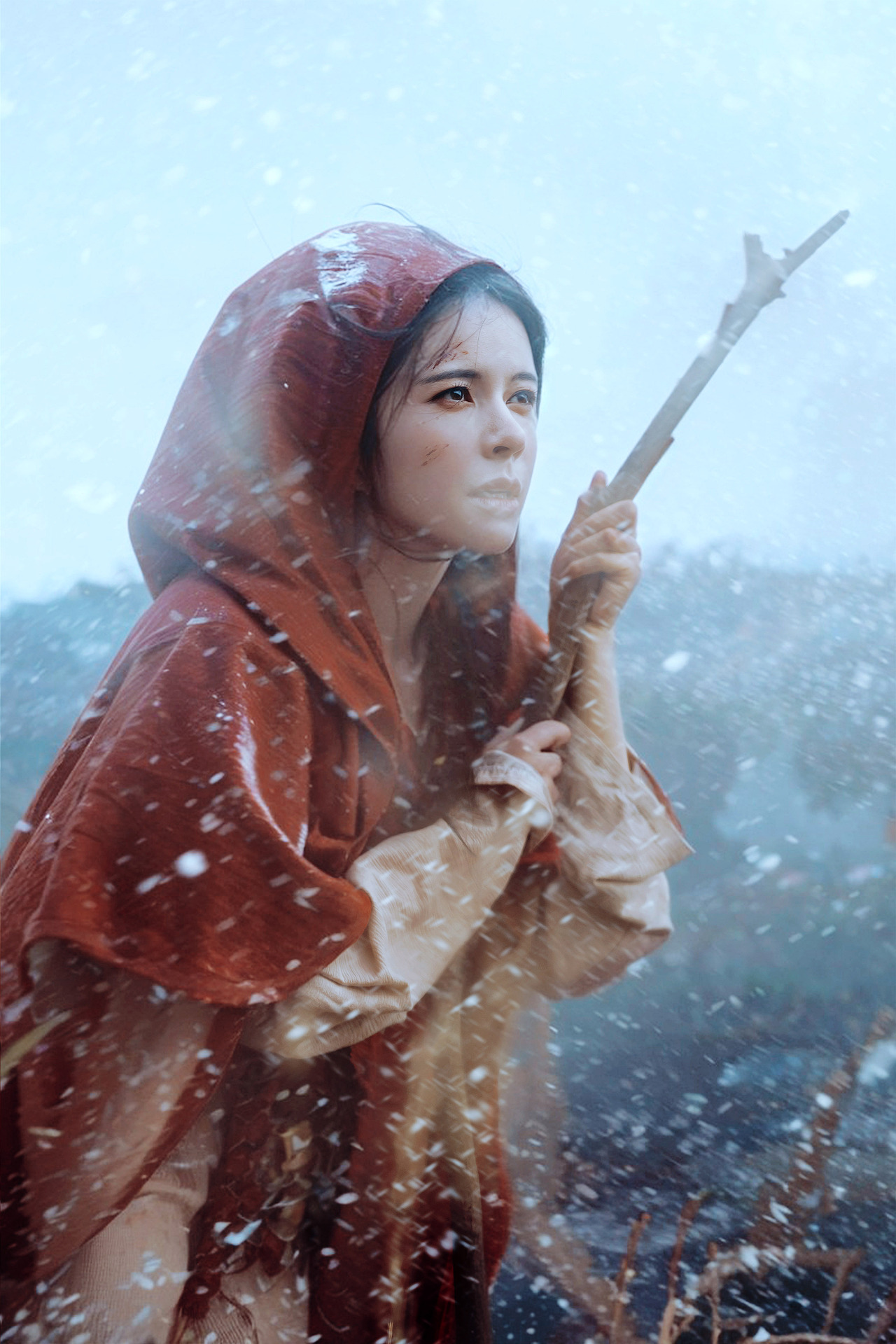 越是苦难越要开花