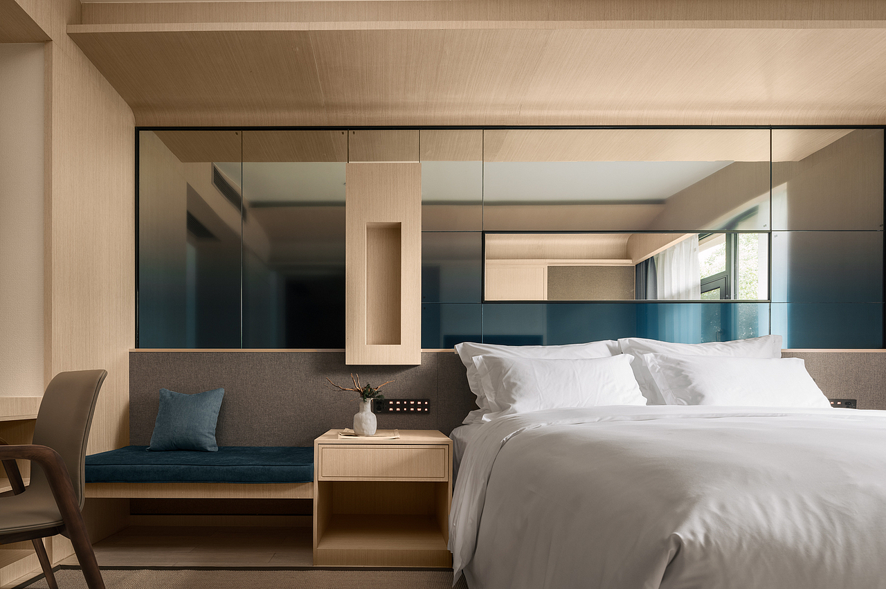Wine City Hotel |“ 润 ”物无声