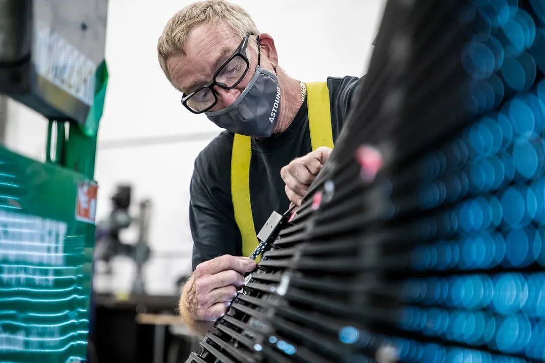 LED户外显示屏|艺术装置应用|百叶屏|拉斯维加斯火炬