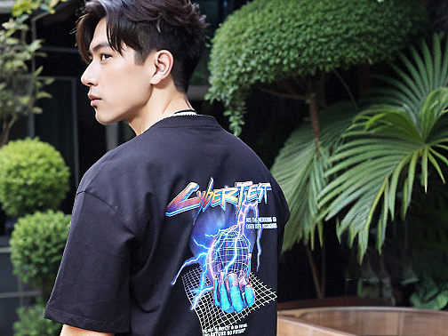 佐案自研款-赛博朋克主题T恤