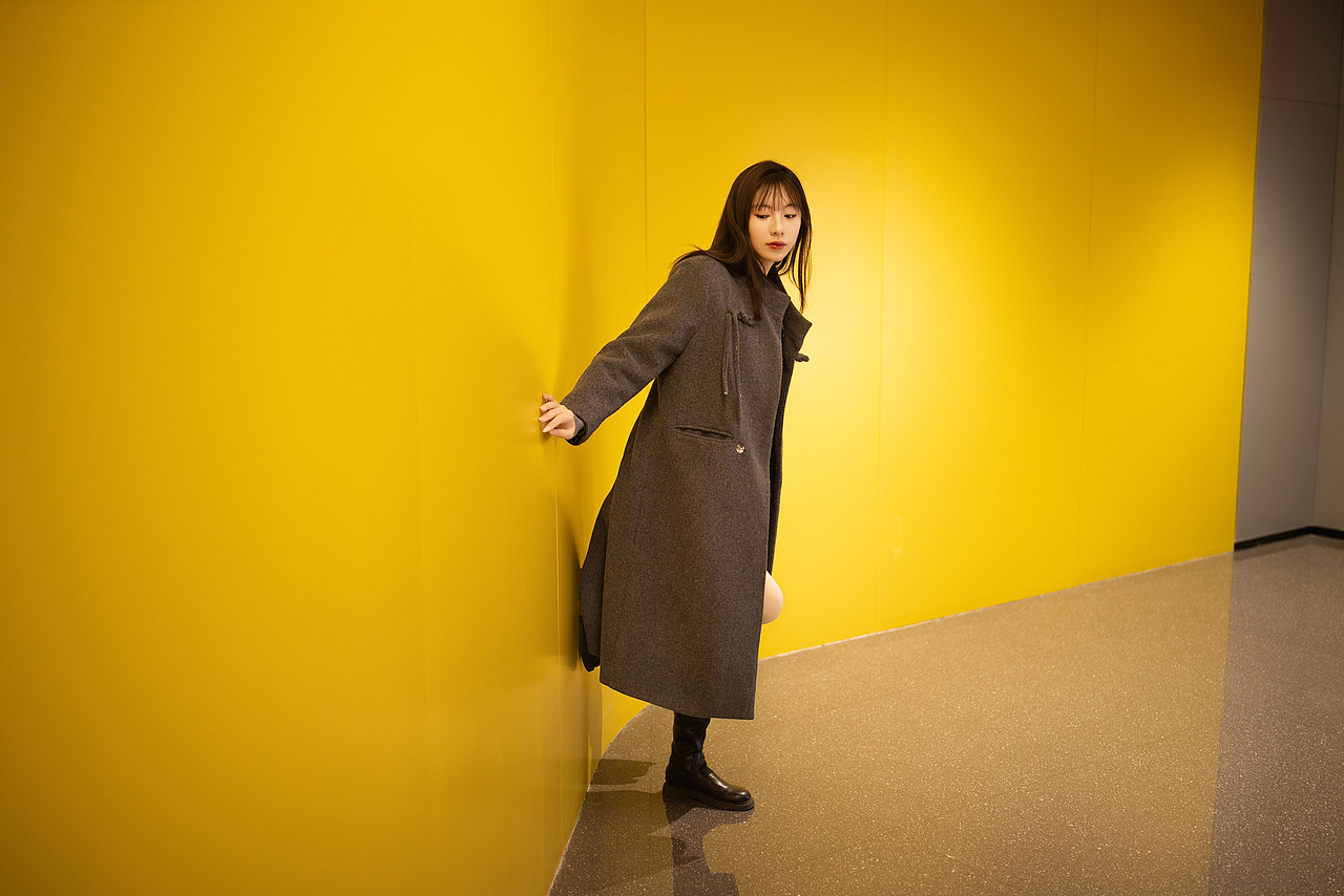 冬天，让我们靠近一点点：新春商场少女人像摄影（图ZMzg0NDY0NTY4） - 人像摄影 - 站酷设计师wangxj990原创素材 - 站酷ZCOOL